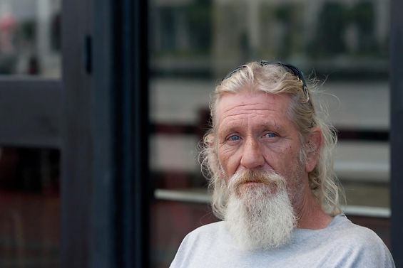 Portrait älterer Mann mit Bart